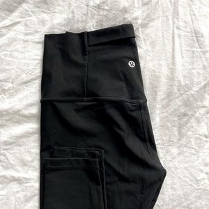 black lululemon leggings